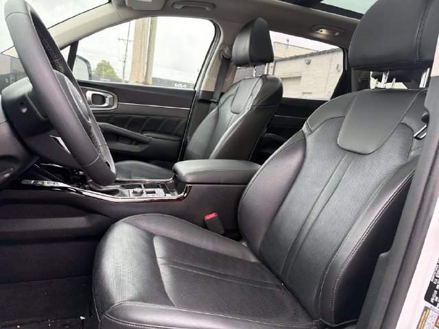 Used 2024 Kia Sorento SX FWD image 10