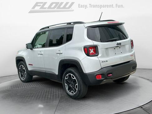 Used 2017 Jeep Renegade Trailhawk AWD/4WD image 6