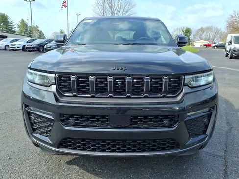New 2026 Jeep Grand Cherokee Limited AWD/4WD image 2