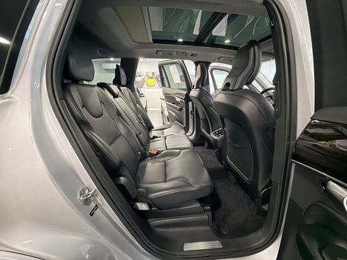 Used 2019 Volvo XC90 T5 Momentum FWD image 19