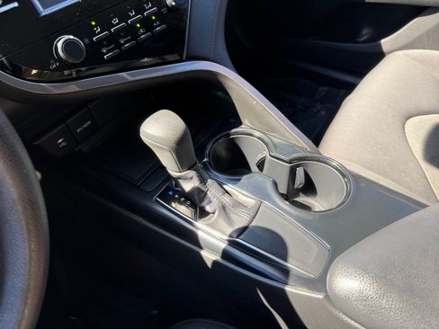 Used 2019 Toyota Camry LE w/ Carpet Mat Package FWD image 13
