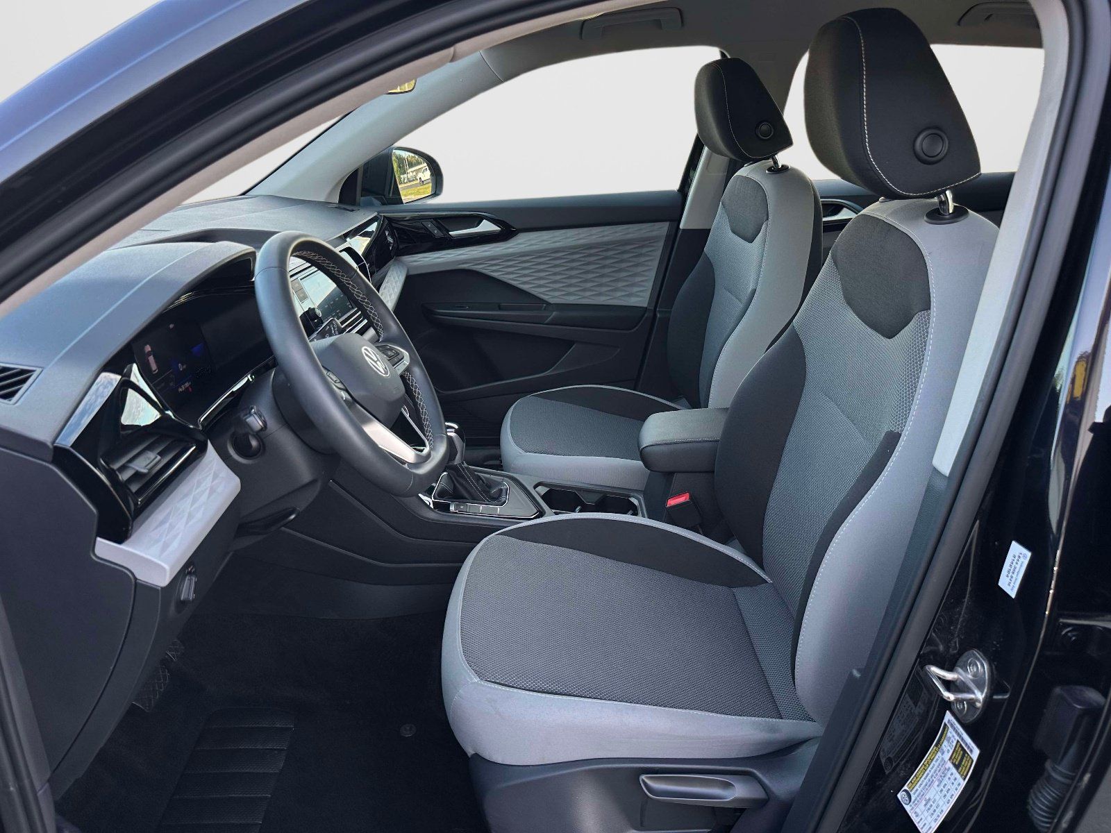 Certified 2023 Volkswagen Taos S FWD image 14