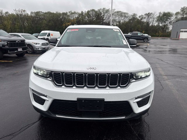 Used 2024 Jeep Grand Cherokee Limited w/ Trailer Tow Package AWD/4WD image 2