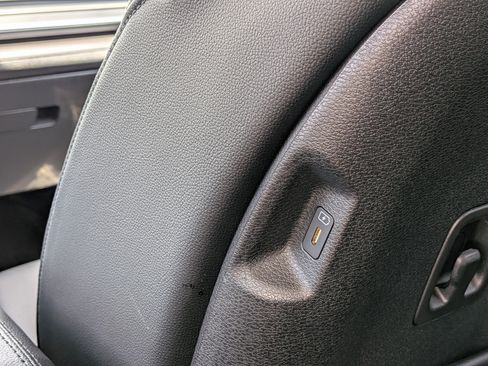 Used 2023 Kia Sportage EX FWD image 15