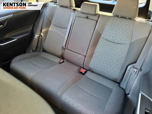 Used 2025 Toyota RAV4 XLE image 32