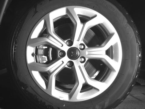 Used 2025 Jeep Compass Latitude image 12