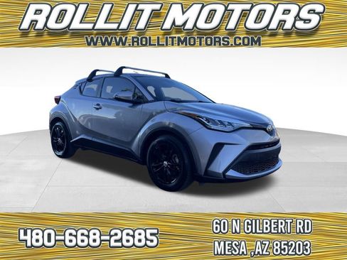Used 2020 Toyota C-HR LE image 1