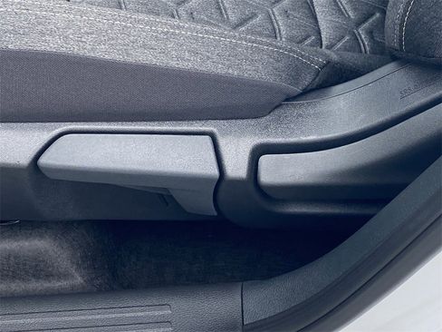 New 2026 Nissan Kicks SV image 16