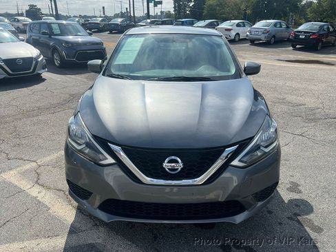 Used 2017 Nissan Sentra SV image 2