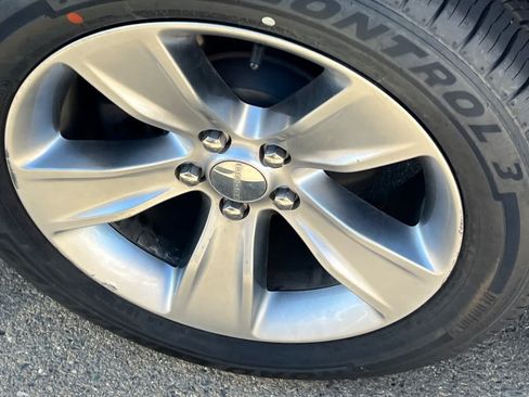 Used 2018 Dodge Challenger SXT RWD image 22