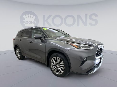 Used 2021 Toyota Highlander Platinum image 7