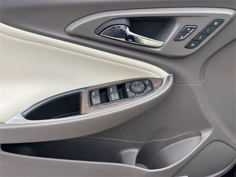 Certified 2024 Chevrolet Malibu LT image 28