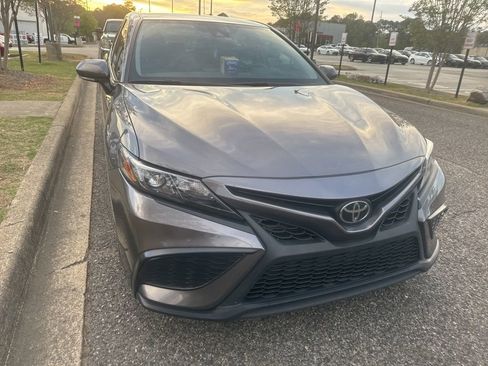 Used 2024 Toyota Camry SE w/ Convenience Package image 24