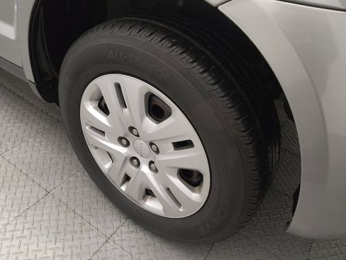 Used 2020 Dodge Journey SE w/ SE Popular Equipment Group image 31