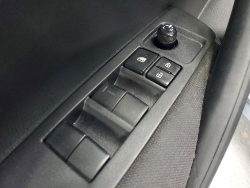 Used 2021 Toyota Corolla LE image 21