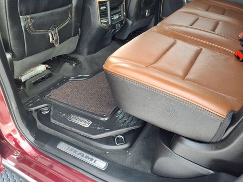 Used 2023 RAM 1500 Limited AWD/4WD image 11