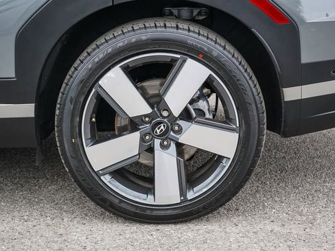 Used 2024 Hyundai Santa Fe Limited image 5