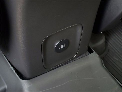 Certified 2023 Ford Escape ST-Line Elite w/ Premium Technology Package image 30