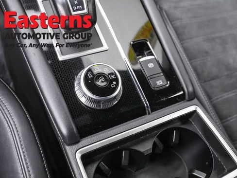 Used 2023 Mitsubishi Outlander SE image 21