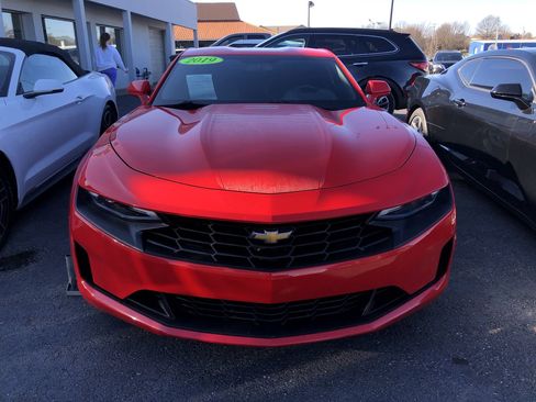 Used 2019 Chevrolet Camaro LT image 8
