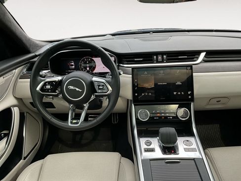 Used 2023 Jaguar XF R-Dynamic SE AWD/4WD image 14