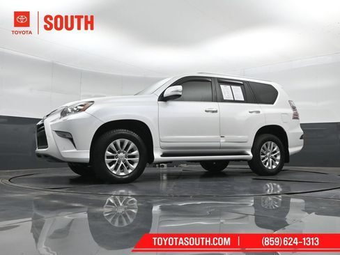 Used 2017 Lexus GX 460 AWD/4WD image 48