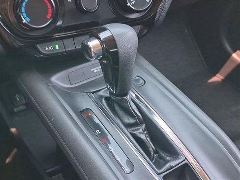 Used 2016 Honda HR-V LX image 18