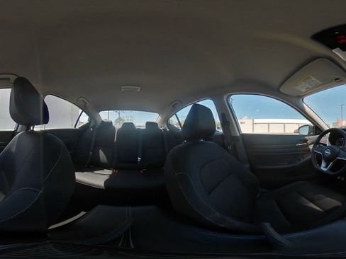 Used 2025 Nissan Altima 2.5 SV image 42