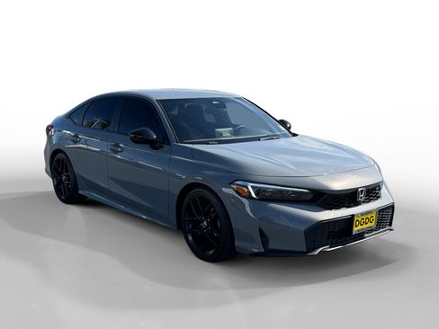 Used 2025 Honda Civic Sport image 7