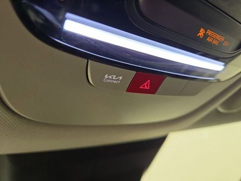 Certified 2026 Kia Seltos EX w/ EX Sunroof Package image 29