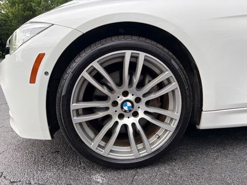 Used 2017 BMW 340i Sedan RWD image 13