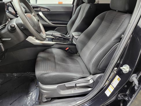 Used 2022 Mitsubishi Eclipse Cross ES image 17