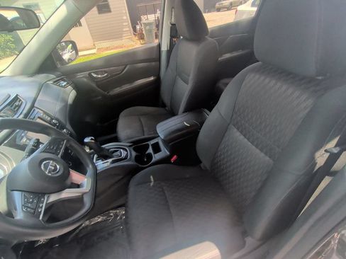 Used 2018 Nissan Rogue S FWD image 14