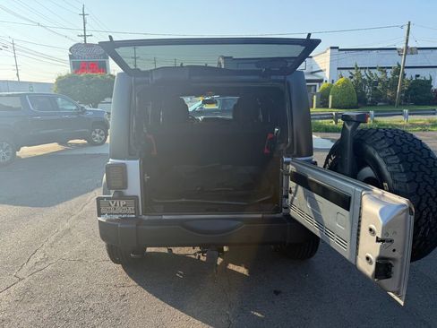 Used 2016 Jeep Wrangler Unlimited Sport w/ Quick Order Package 24S image 29
