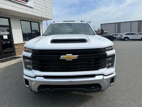 Used 2025 Chevrolet Silverado 3500 W/T w/ WT Convenience Package image 10