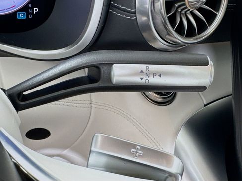 Used 2026 Mercedes-Benz Maybach SL 680 image 18