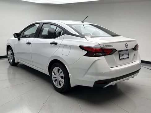 Used 2024 Nissan Versa S FWD image 3