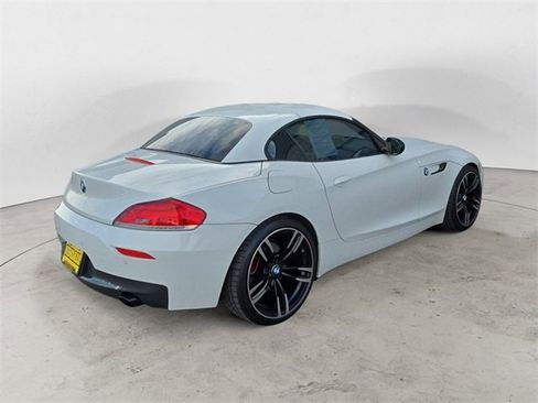Used 2014 BMW Z4 sDrive35i image 5