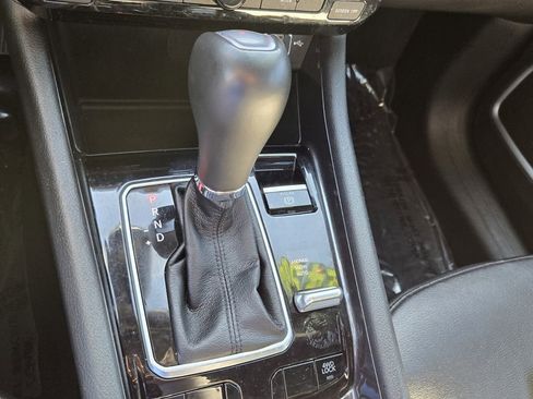 Used 2024 Jeep Compass Latitude image 20