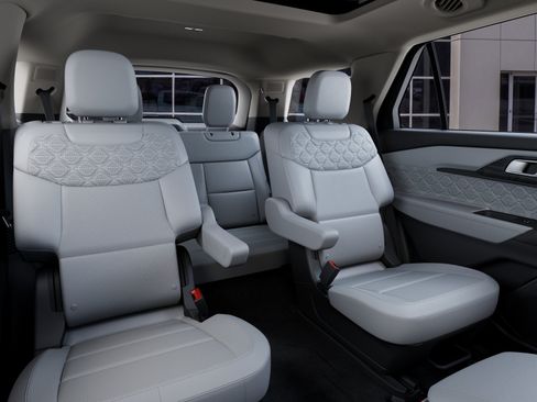 New 2027 Ford Explorer Platinum AWD/4WD image 11