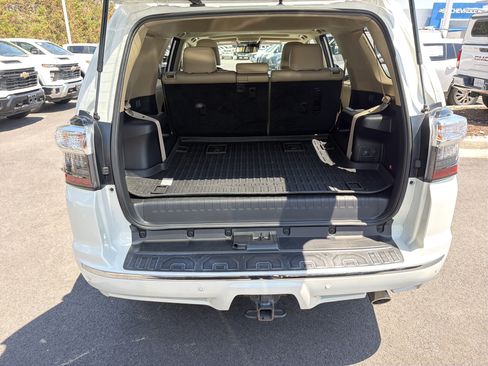 Used 2021 Toyota 4Runner Limited AWD/4WD image 34