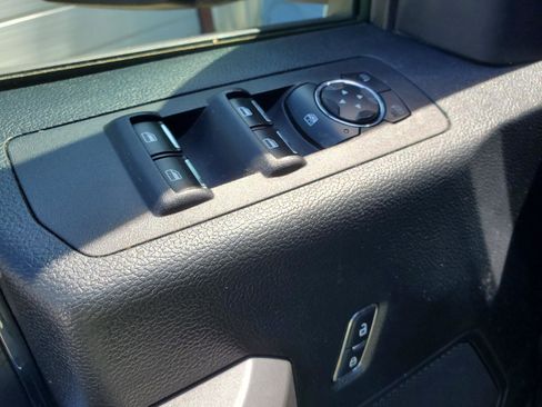 Used 2016 Ford F150 XLT w/ Equipment Group 302A Luxury AWD/4WD image 28