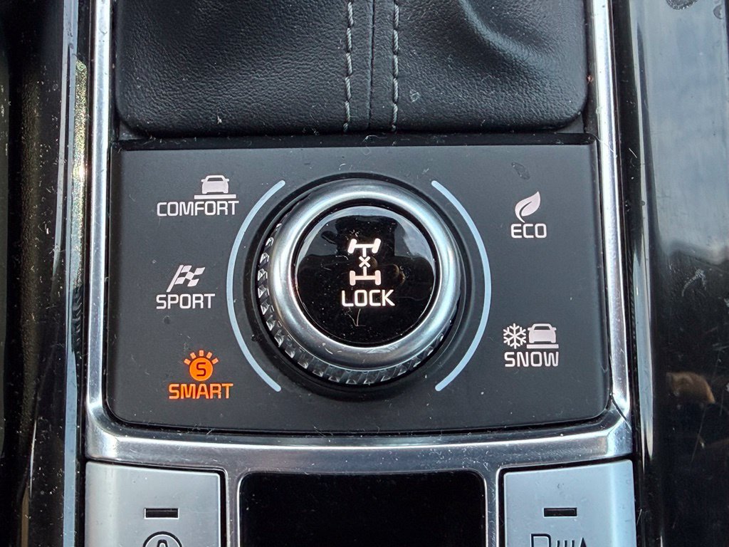 Used 2022 Kia Telluride EX w/ EX Premium Package AWD/4WD image 16
