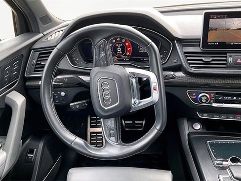 Used 2020 Audi SQ5 Prestige image 5