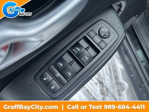 Used 2016 Jeep Cherokee Trailhawk w/ Leather Interior Group image 11