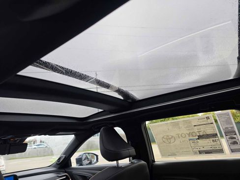 New 2025 Toyota Crown Signia image 21