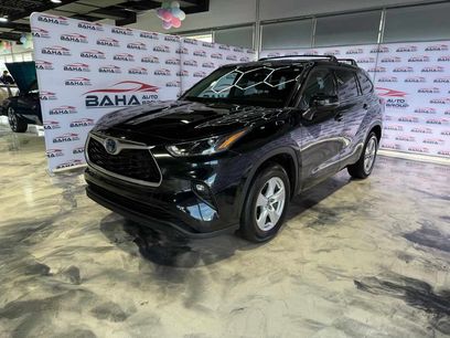 Used 2022 Toyota Highlander LE
