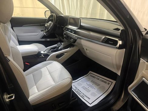 Used 2021 Kia Telluride EX w/ EX Premium Package image 29