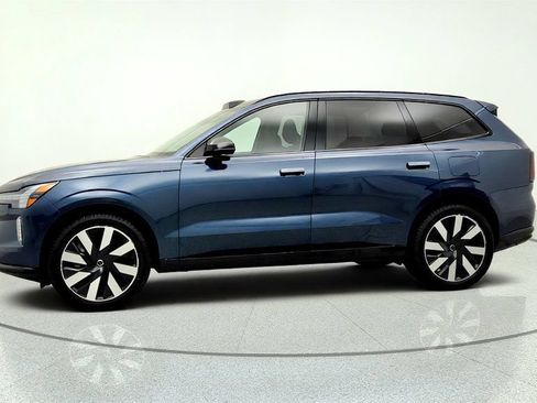 Used 2025 Volvo EX90 Ultra AWD/4WD image 8