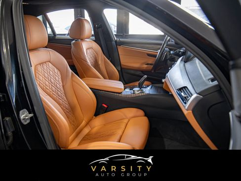 Used 2021 BMW 530i xDrive w/ Premium Package image 19